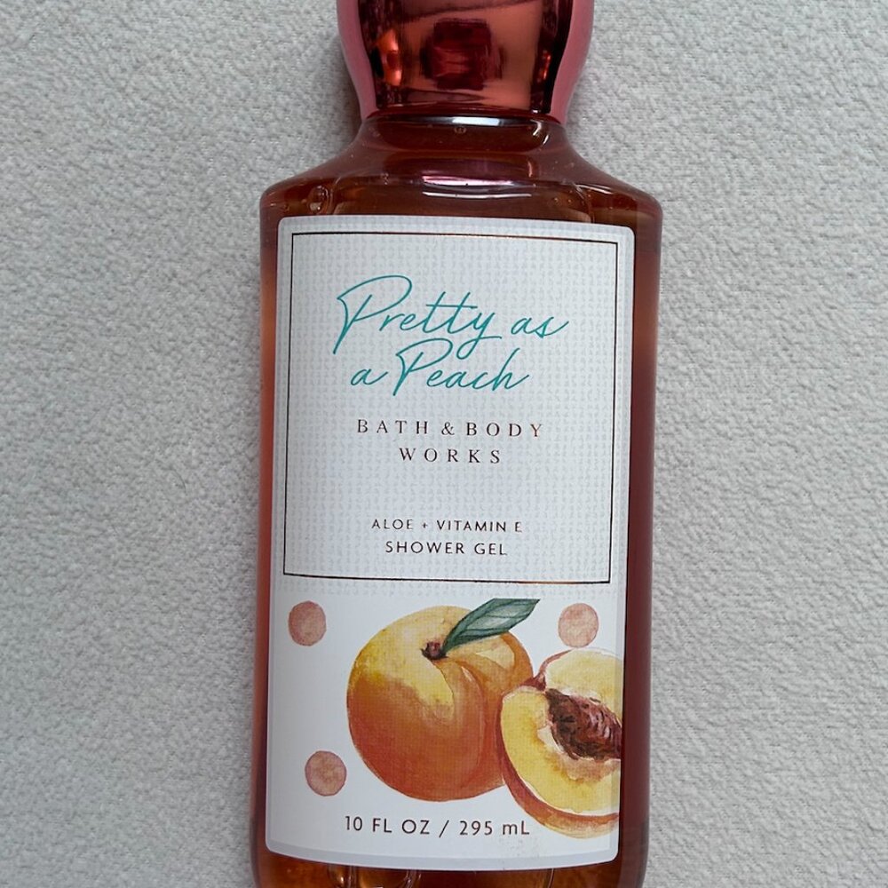 Bath & Body Works Pretty as a Peach Shower Gel – 10 fl oz / 295 mL – New